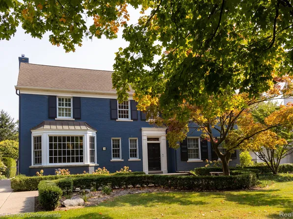 780 Whittier Rd, Grosse Pointe Park, MI 48230