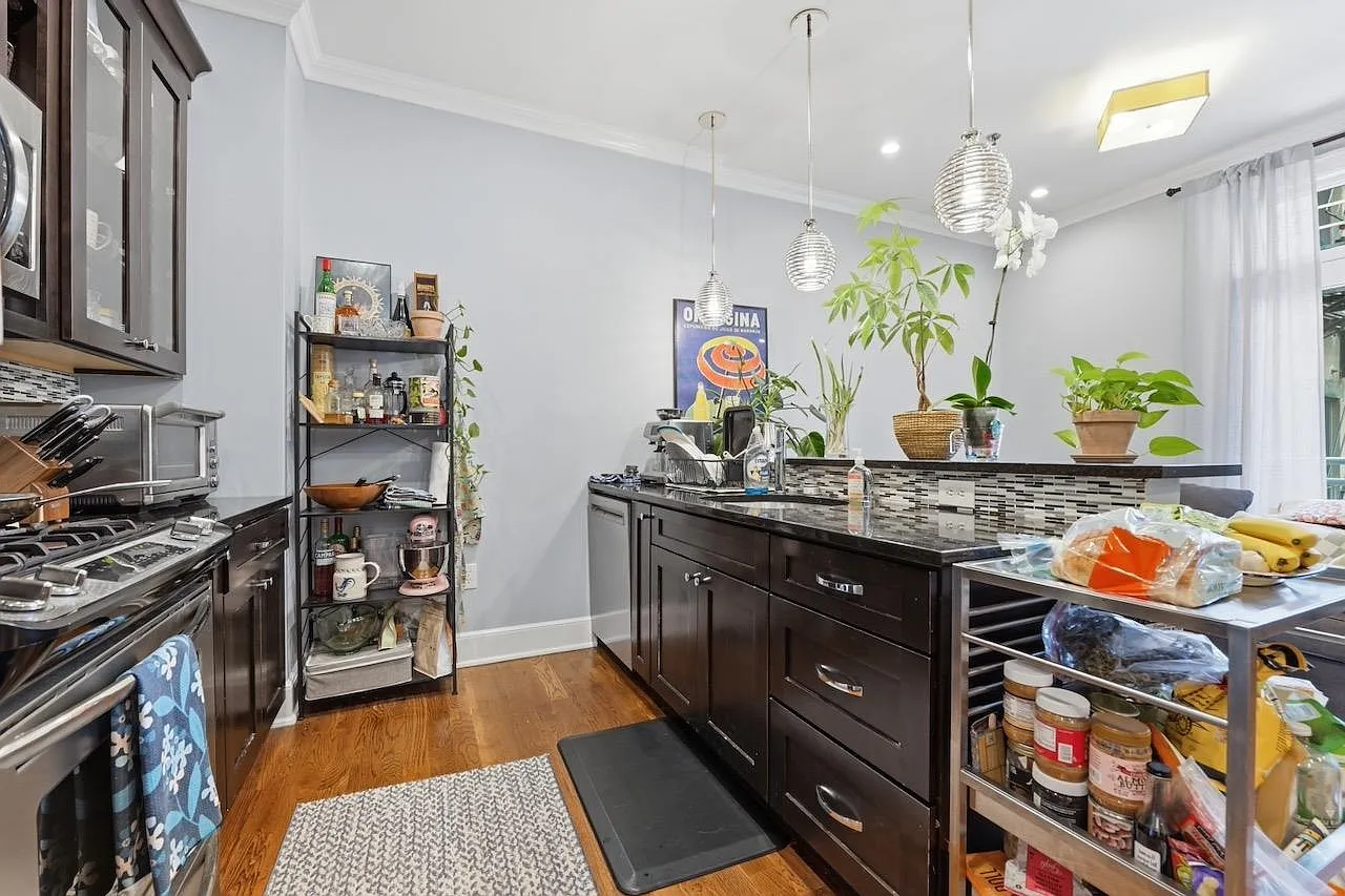 2 bed, 2.0 bath, $4,800 — Photo 4