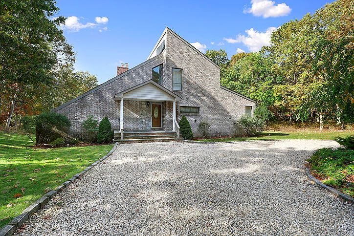 1st image of 62 Tanager Ln