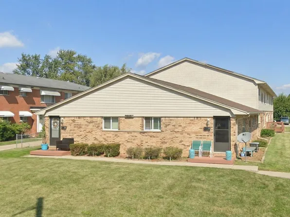 16481 E Ten Mile Rd APT 10, Eastpointe, MI 48021