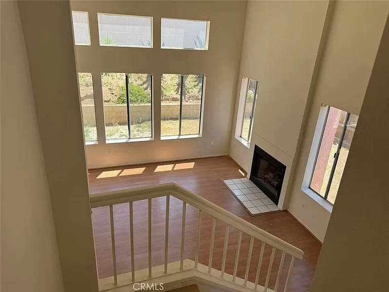11829 Aurora Ct — Photo 5