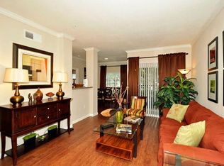 15 W Oak Dr, Houston, TX 77056