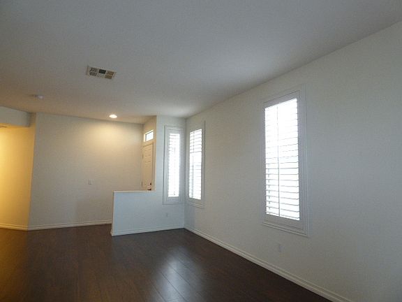 4th image of 1237 Aguirre Dr