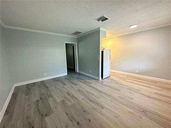 3rd image of 4616 Poinciana St APT 3