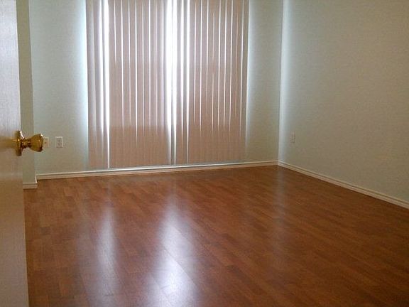 5th image of 195 Vista Del Golf
