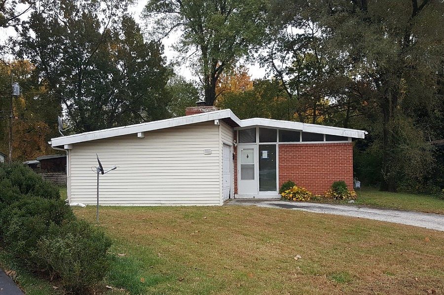 1st image of 6600 Graybirch Dr