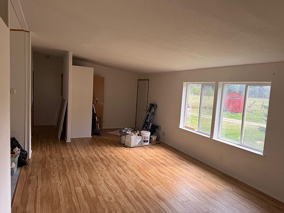 3rd image of 2322 Aladdin Rd #B