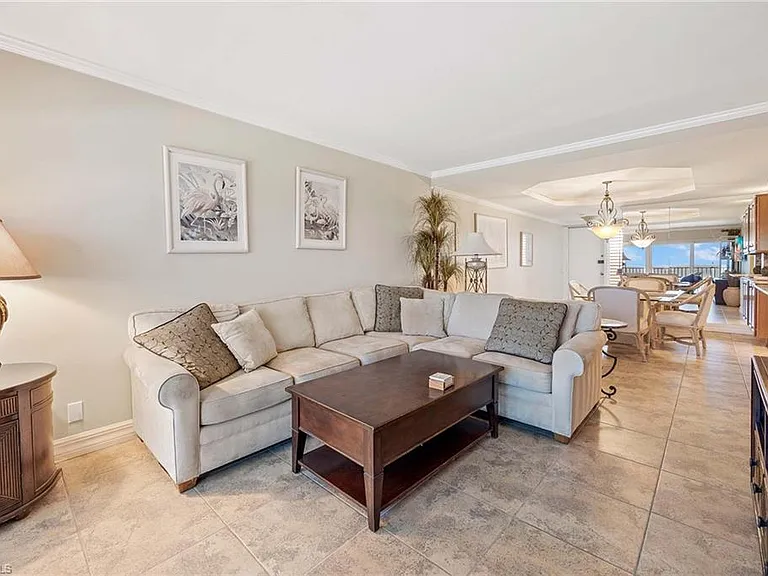 3443 Gulf Shore Blvd N #808 — Photo 12