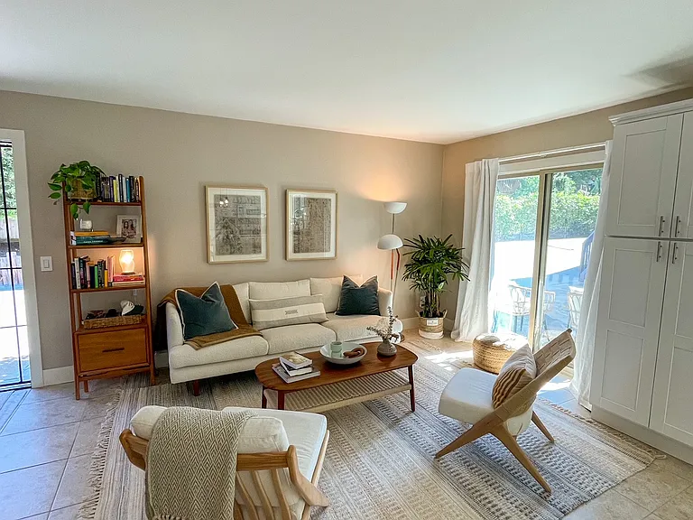 155 Rosebay Dr #27 — Photo 3