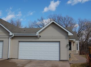 1736 Southwind Ln, Maplewood, MN 55109