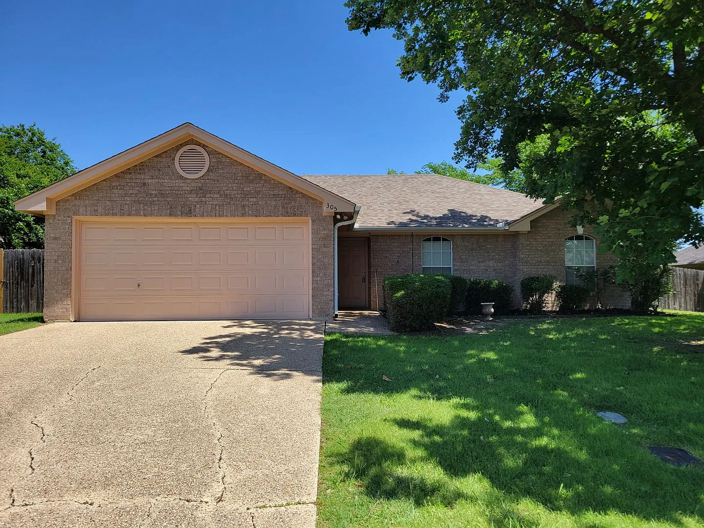 Newly Remodeled 4 BR 2 Bath Next to Harker Heights Community Park! — Photo 1