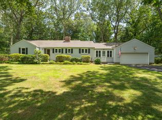 20 Robin Ridge Dr, Madison, CT 06443