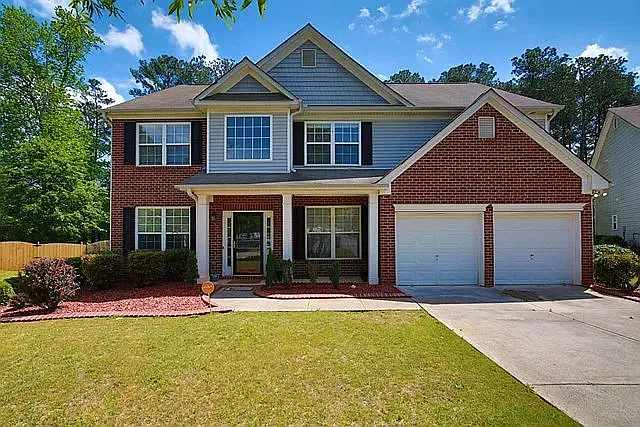 377 Winthrop Ln