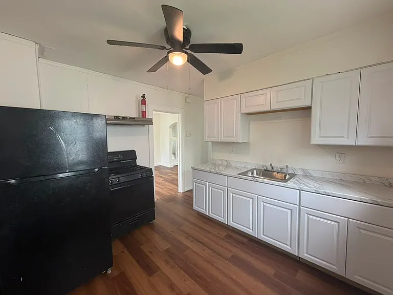 12704 Christine Ave — Photo 3