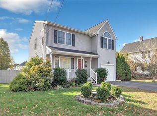 21 Wesley St, Ansonia, CT 06401