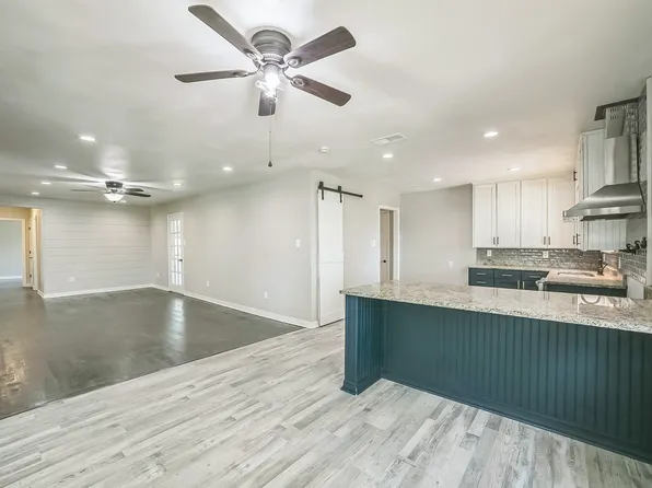 150 Cherry Ln, Van, TX 75790