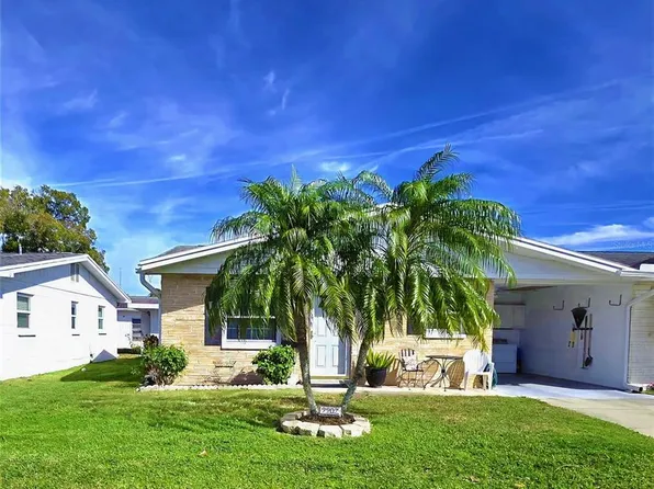 9907 Dahlia St N, Pinellas Park, FL 33782