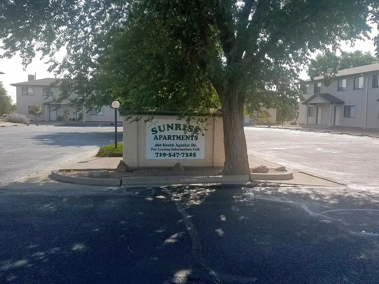 Sunrise Apartments — Photo 4