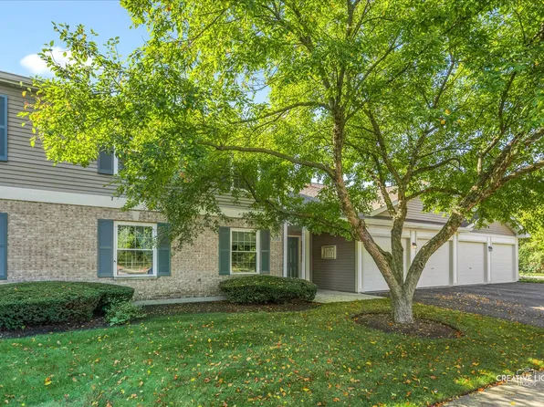 1001 Radclyffe Ct APT C, Elgin, IL 60120