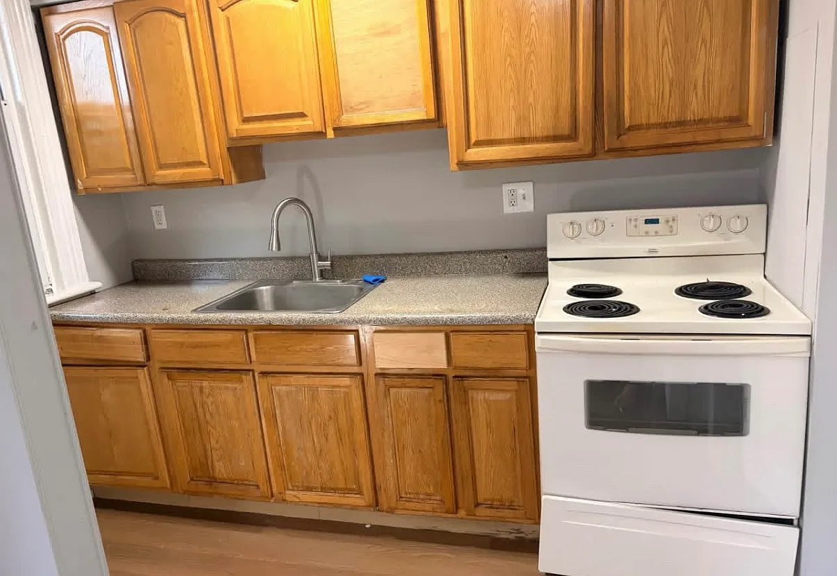 1 bed, $1,300 — Photo 2
