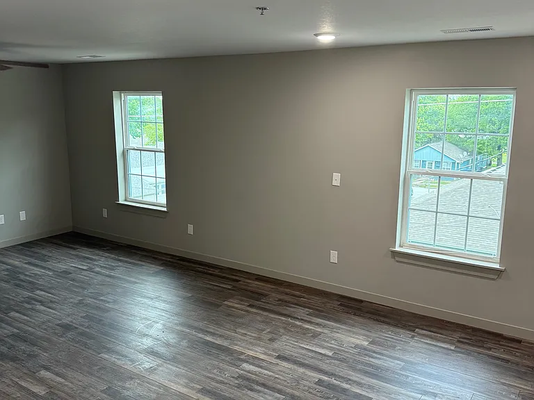 501 N Main St #D — Photo 11