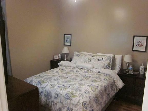 Bed room