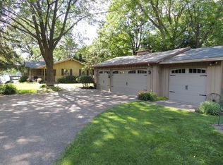 W343N6305 S Bayview Rd, Town Of Oconomowoc, WI 53066