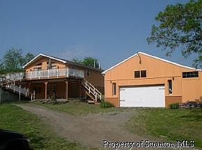 2nd image of 1068 Schoolhouse Rd