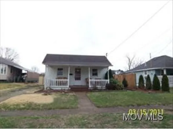 908 29th St, Vienna, WV 26105