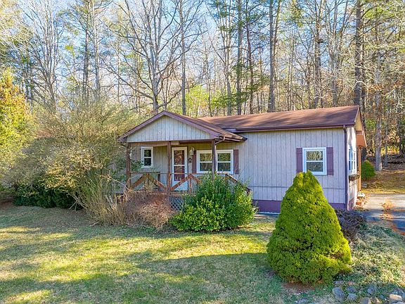 2nd image of 148 Hungry Hollow Dr