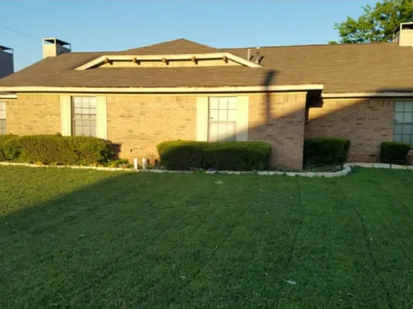 1710 Carrington Dr, Red Oak, TX 75154