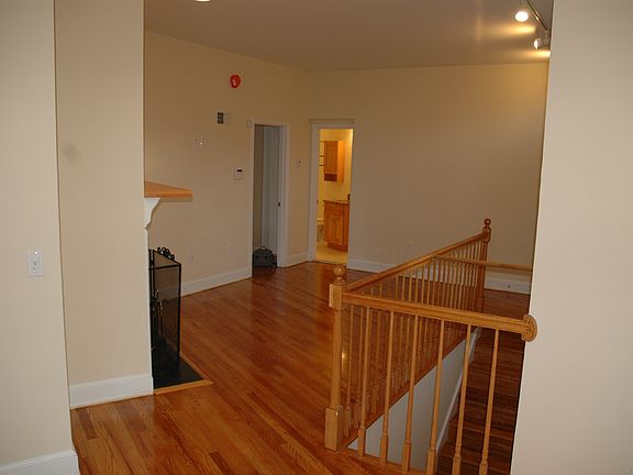 Living room, Siiting room diameter 12 feet