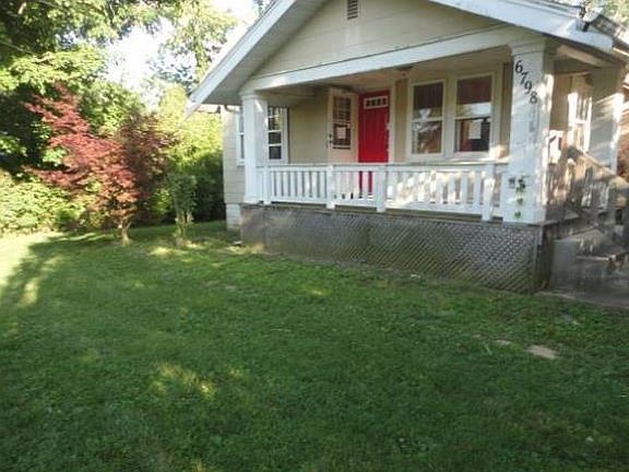 3rd image of 6798 Hoover Ave