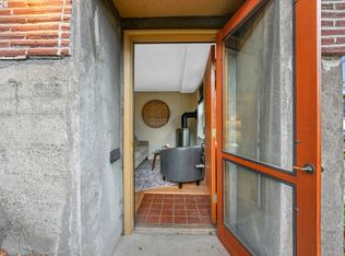 2025 SE Caruthers St APT 24, Portland, OR