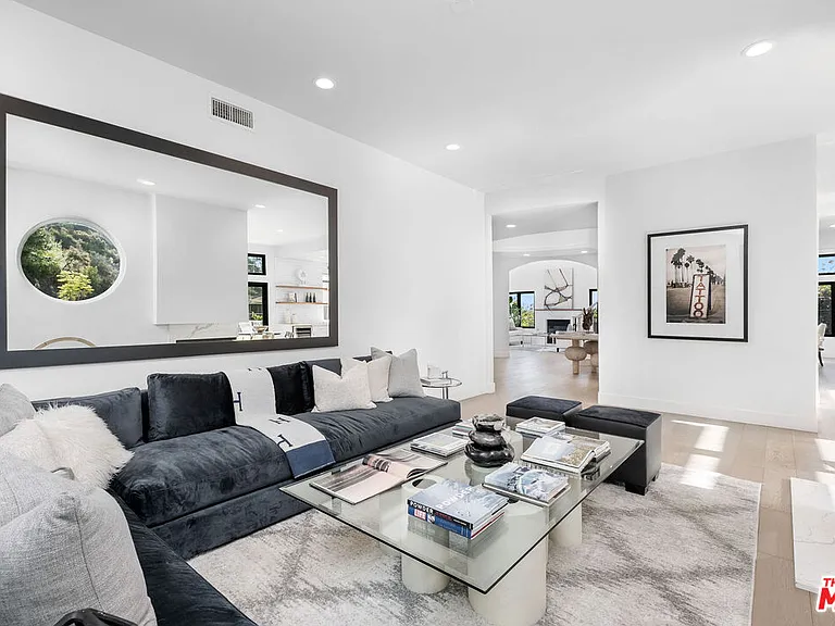 23458 W Moon Shadows Dr — Photo 41