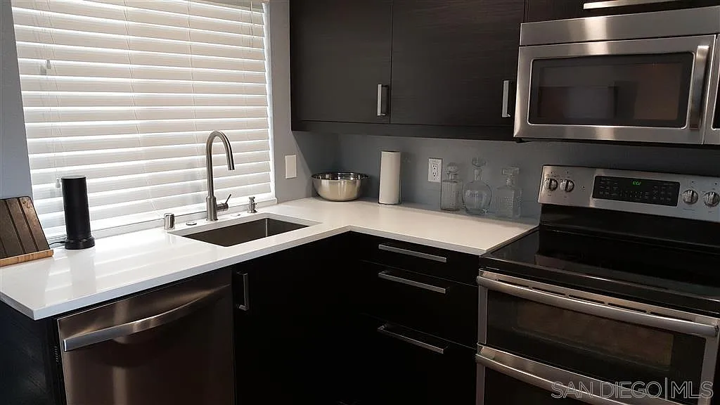 7984 Mission Center Ct — Photo 2