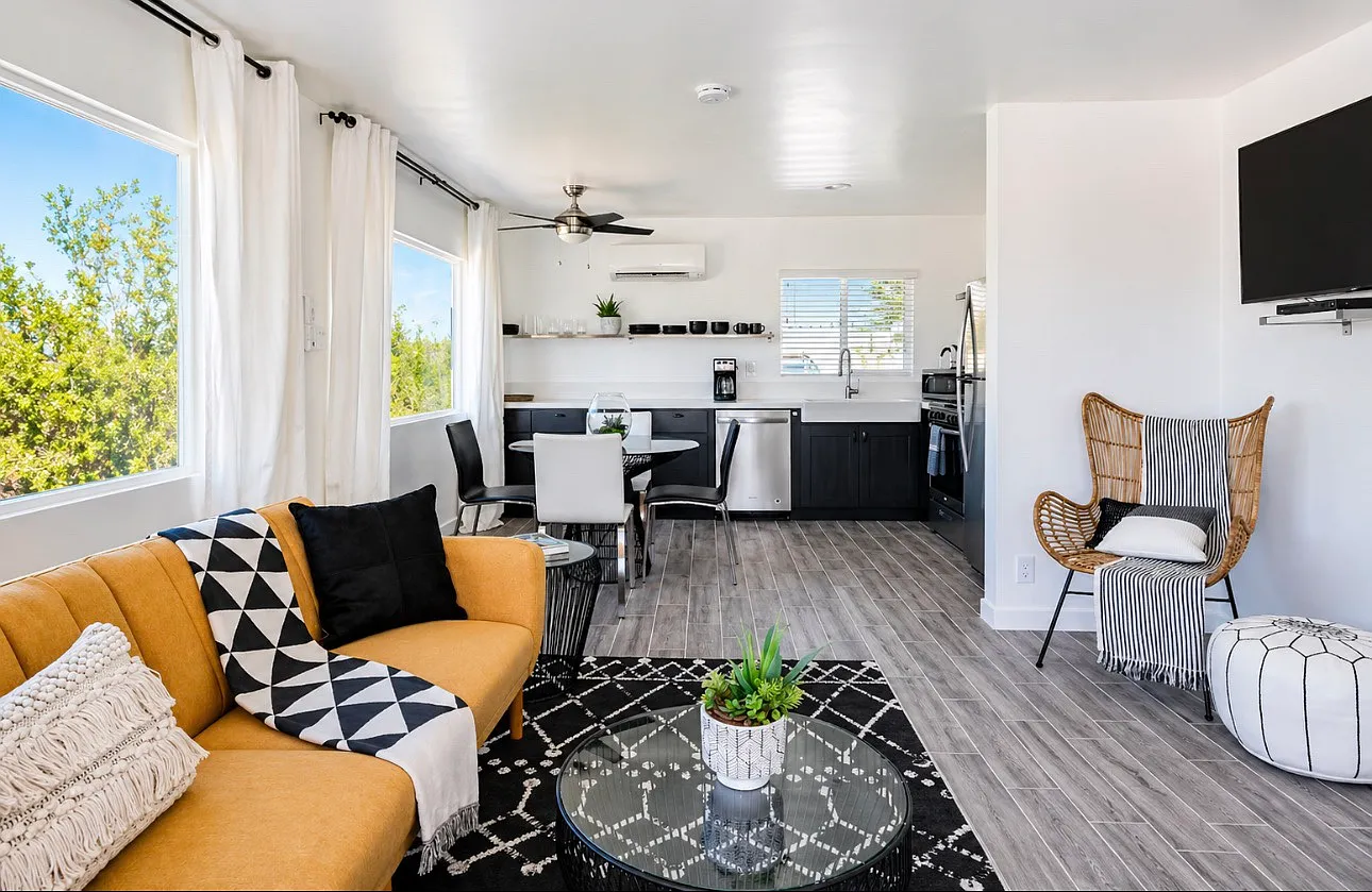 1 bed, 759 sqft, $1,950 — Photo 1