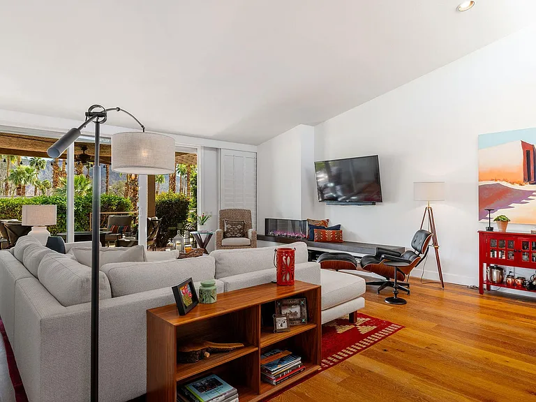 48910 Noline Pl — Photo 11