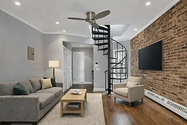 124 Ridge Street, #8