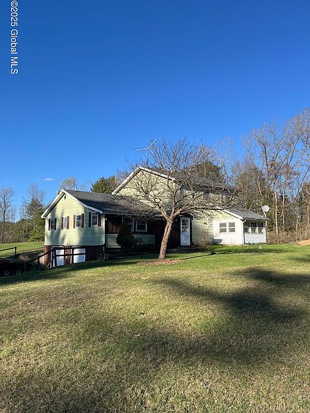 2nd image of 13 Pine Hill Lane