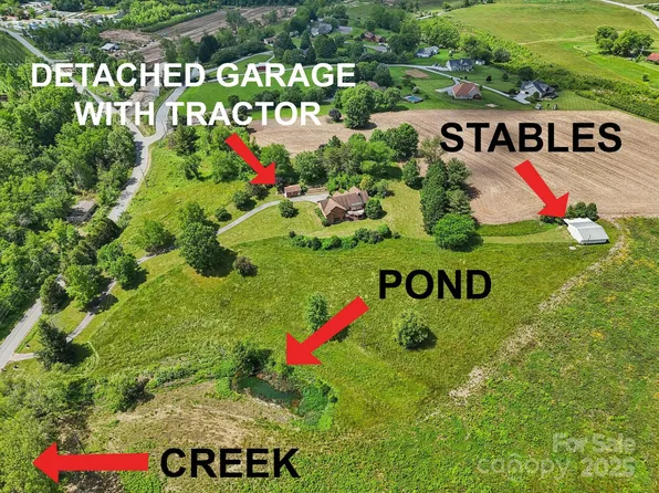 2281 Bearwallow Rd, Hendersonville, NC 28792