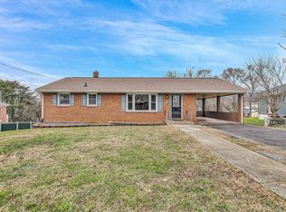 549 Parkdale Dr, Salem, VA 24153