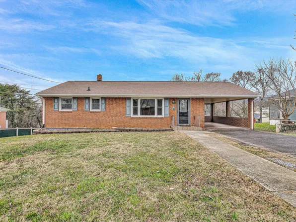 549 Parkdale Dr, Salem, VA 24153