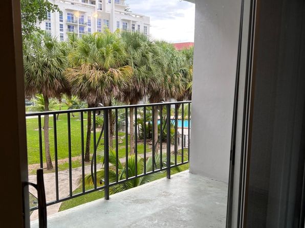 8107 SW 72nd Ave APT 312E