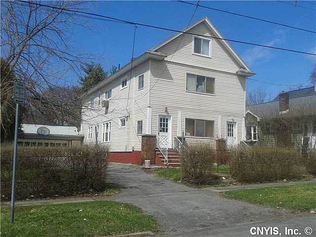 2nd image of 1035 Highland St
