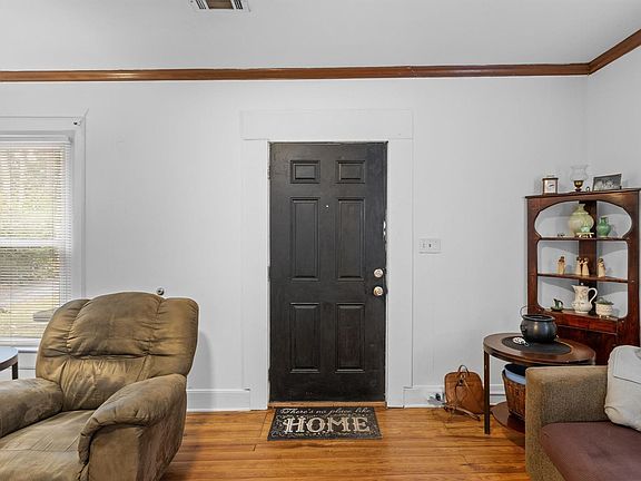 2nd image of 2412 Berkley Dr