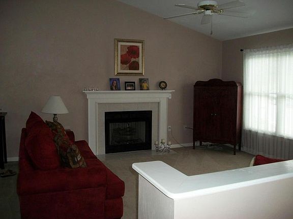 2nd image of 729 Palmer Ave