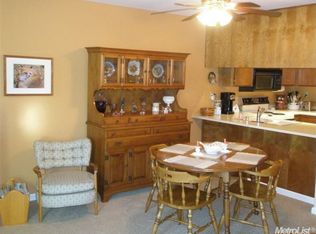 5617 Walnut Ave APT 20, Orangevale, CA 95662