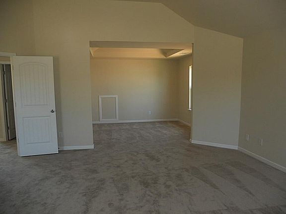 2nd image of 3911 Sunbridge Dr