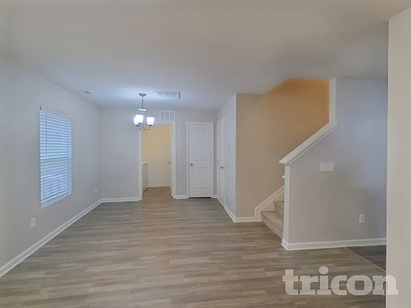 4th image of 437 Brookfield Dr